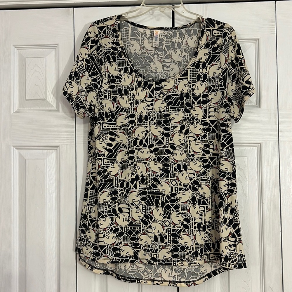 LulaRoe Disney Mickey t shirt size large